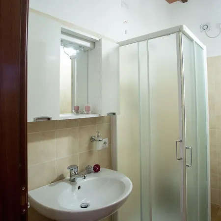 La Collina Del Sole 2* Coltavolino